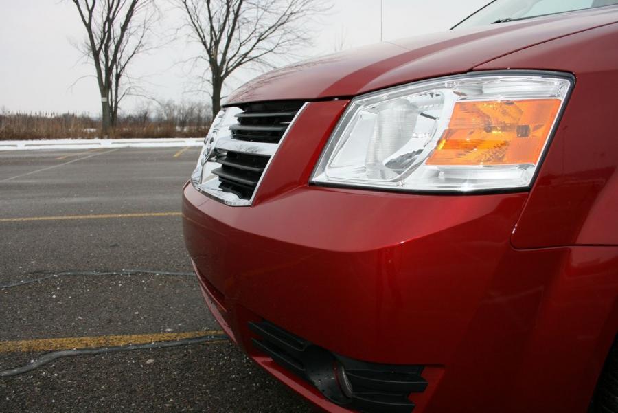  Dodge Grand Caravan SXT 2008 года  (фото 3 из 67)